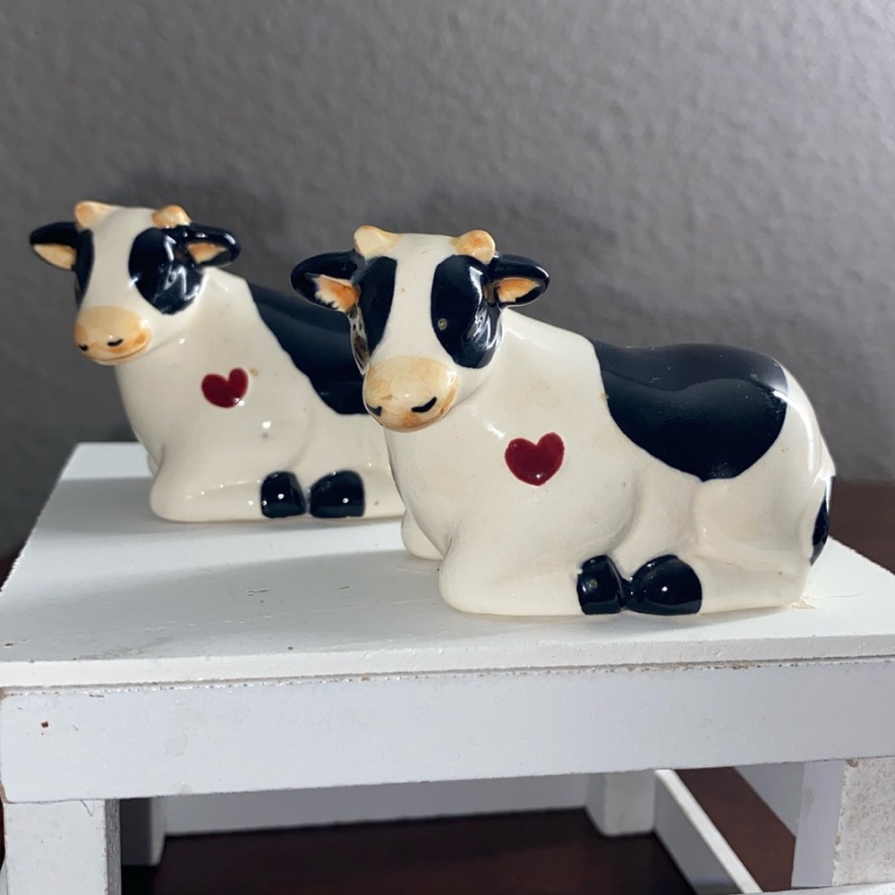Cow shakers